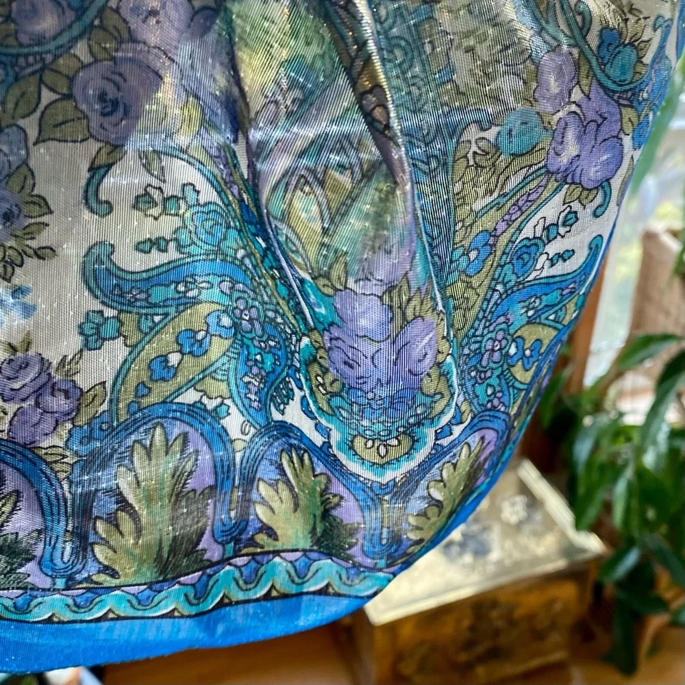 SOLD 🍾 Vntg Oscar de la Renta Metallic Gold Lame Paisley Scarf - Picture 5 of 13